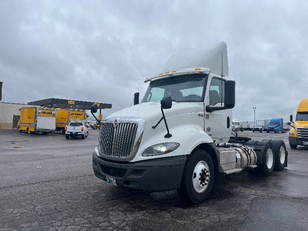 Day Cab Tractor-Heavy Duty Tractors-International-2020-RH613-Warren-MI-334,966\n\t\tmiles-$ 28,250 - Image 3