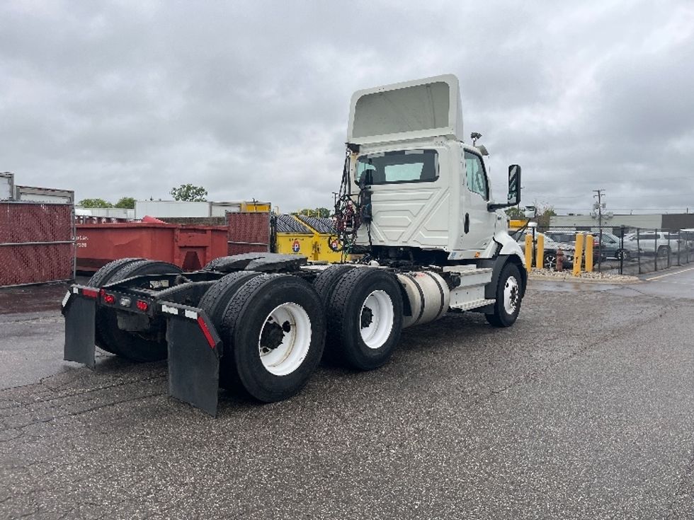 Day Cab Tractor-Heavy Duty Tractors-International-2020-RH613-Warren-MI-334,966\n\t\tmiles-$ 28,250 - Image 7