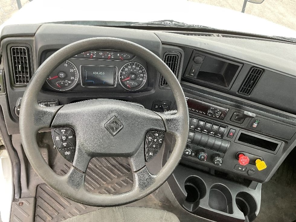 Day Cab Tractor-Heavy Duty Tractors-International-2020-RH613-Warren-MI-434,371\n\t\tmiles-$ 26,250 - Image 11