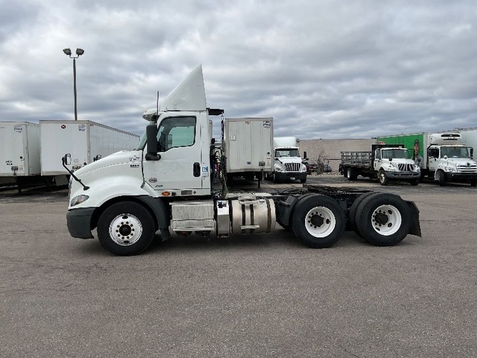 Day Cab Tractor-Heavy Duty Tractors-International-2020-RH613-Warren-MI-434,371\n\t\tmiles-$ 26,250 - Image 4