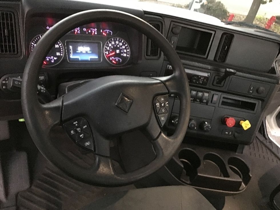 Day Cab Tractor-Heavy Duty Tractors-International-2020-RH613-West Sacramento-CA-226,500\n\t\tmiles-$ 26,500 - Image 11
