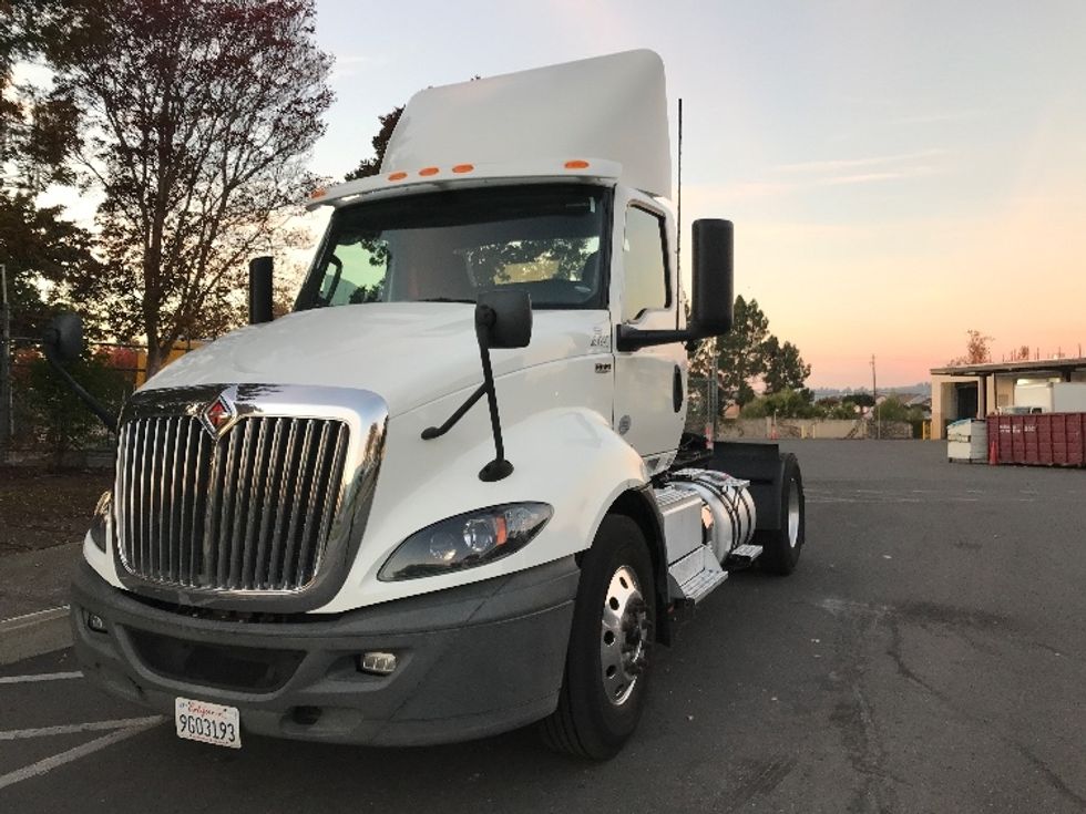 Day Cab Tractor-Heavy Duty Tractors-International-2020-RH613-West Sacramento-CA-226,500\n\t\tmiles-$ 26,500 - Image 3