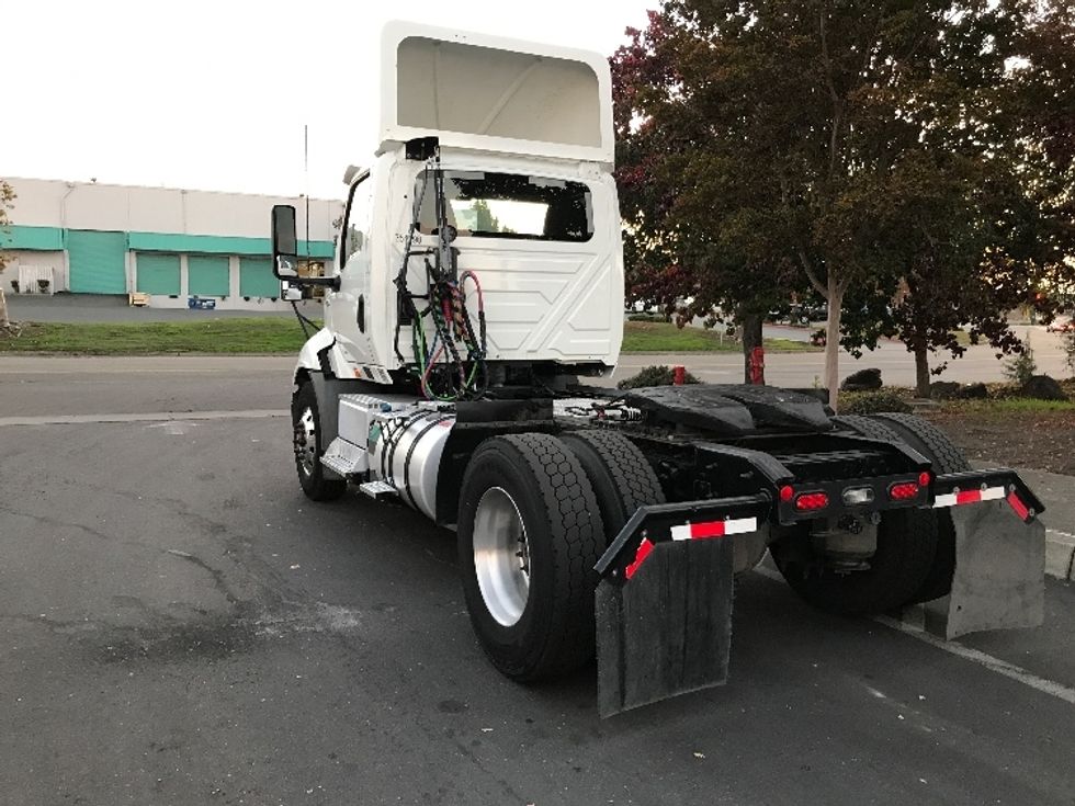 Day Cab Tractor-Heavy Duty Tractors-International-2020-RH613-West Sacramento-CA-226,500\n\t\tmiles-$ 26,500 - Image 5