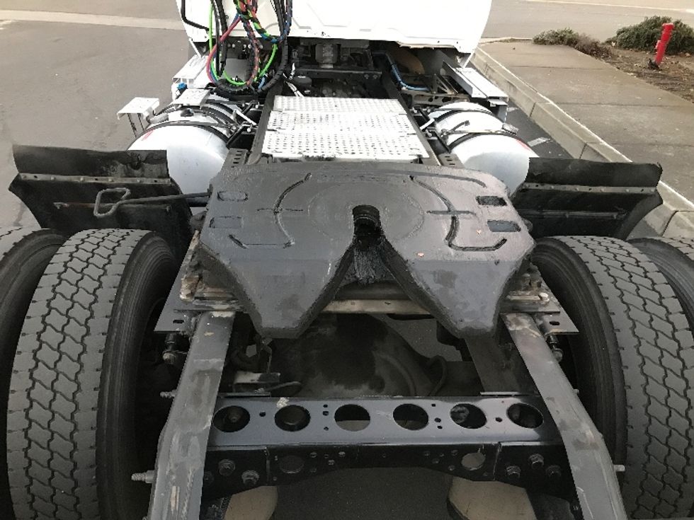 Day Cab Tractor-Heavy Duty Tractors-International-2020-RH613-West Sacramento-CA-226,500\n\t\tmiles-$ 26,500 - Image 6