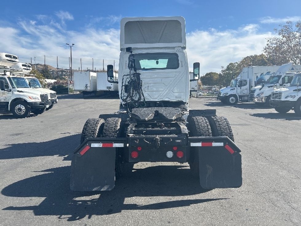 Day Cab Tractor-Heavy Duty Tractors-International-2020-RH613-West Sacramento-CA-291,733\n\t\tmiles-$ 22,500 - Image 5