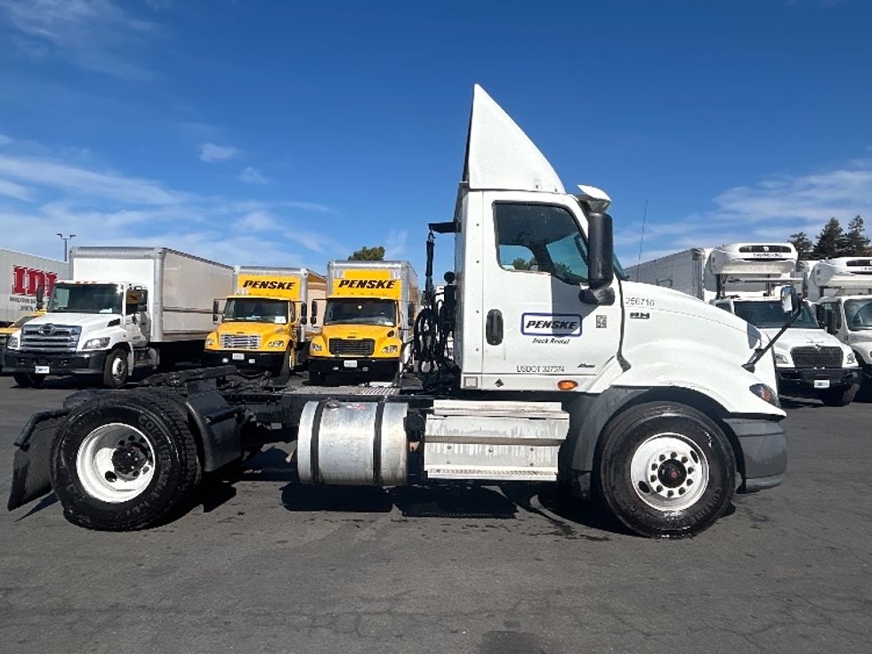 Day Cab Tractor-Heavy Duty Tractors-International-2020-RH613-West Sacramento-CA-291,733\n\t\tmiles-$ 22,500 - Image 7