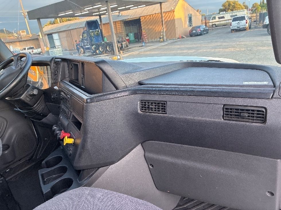 Day Cab Tractor-Heavy Duty Tractors-International-2020-RH613-West Sacramento-CA-298,521\n\t\tmiles-$ 32,000 - Image 13