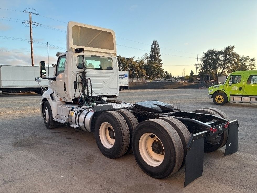 Day Cab Tractor-Heavy Duty Tractors-International-2020-RH613-West Sacramento-CA-298,521\n\t\tmiles-$ 32,000 - Image 5