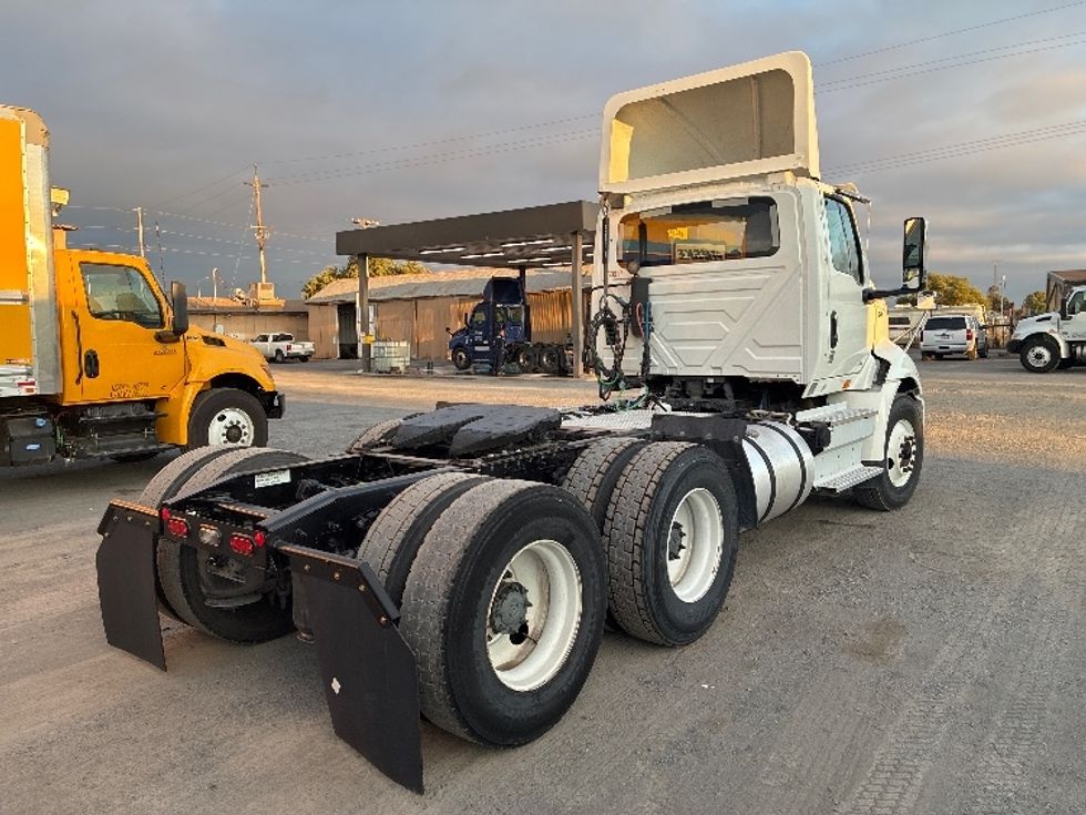 Day Cab Tractor-Heavy Duty Tractors-International-2020-RH613-West Sacramento-CA-298,521\n\t\tmiles-$ 32,000 - Image 7
