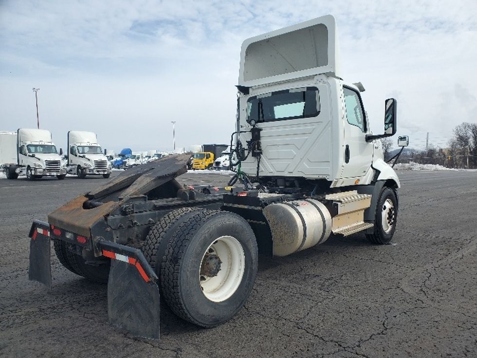 Day Cab Tractor-Heavy Duty Tractors-International-2020-RH613-White Deer-PA-104,559\n\t\tmiles-$ 17,250 - Image 7