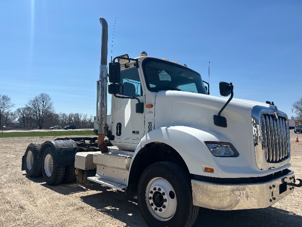 Day Cab Tractor-Heavy Duty Tractors-International-2021-HX615-Kalamazoo-MI-60,424\n\t\tmiles-$ 66,000 - Image 1