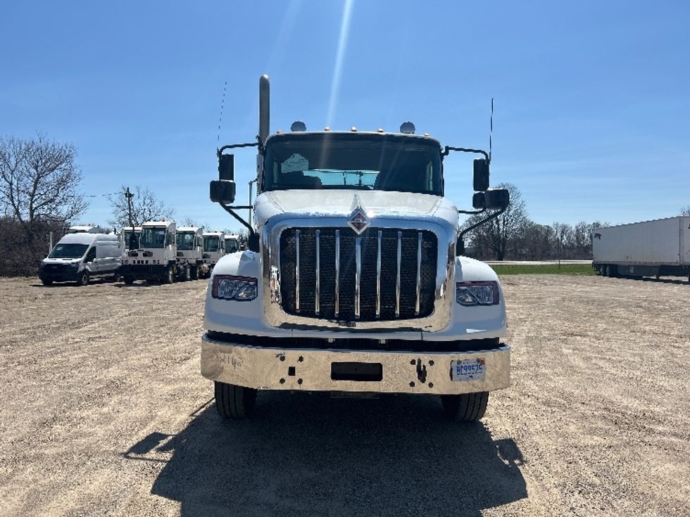 Day Cab Tractor-Heavy Duty Tractors-International-2021-HX615-Kalamazoo-MI-60,424\n\t\tmiles-$ 66,000 - Image 2