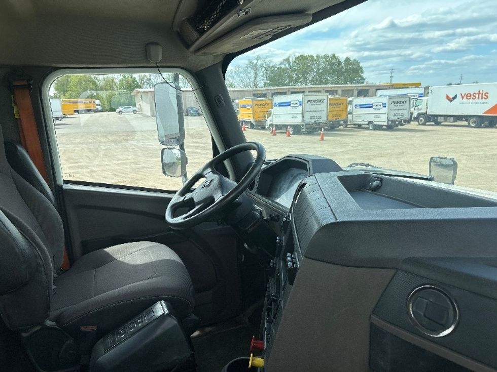 Day Cab Tractor-Heavy Duty Tractors-International-2021-HX615-Kalamazoo-MI-73,591\n\t\tmiles-$ 70,500 - Image 12