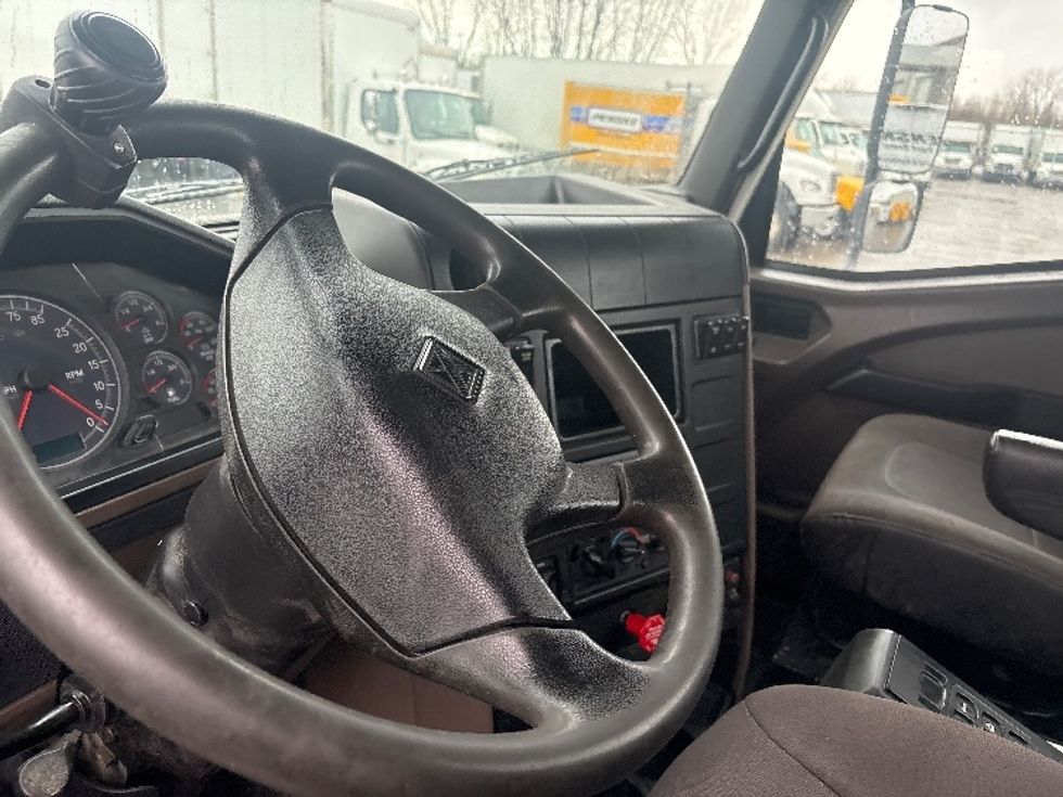 Day Cab Tractor-Heavy Duty Tractors-International-2021-HX615-Lansing-MI-60,703\n\t\tmiles-$ 68,000 - Image 10