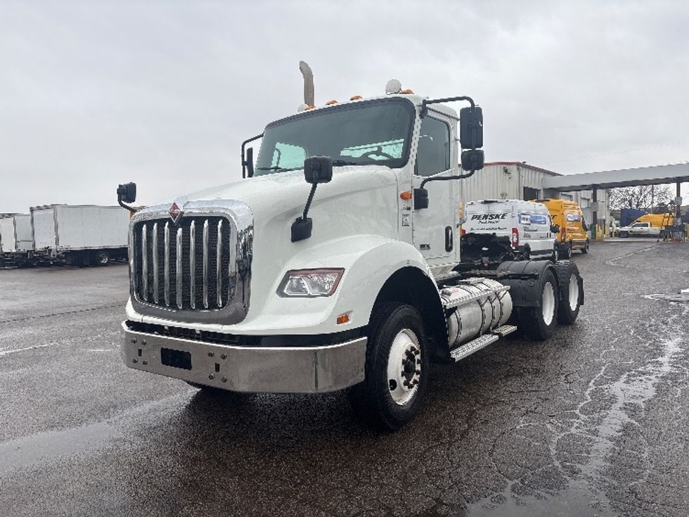 Day Cab Tractor-Heavy Duty Tractors-International-2021-HX615-Lansing-MI-60,703\n\t\tmiles-$ 68,000 - Image 3
