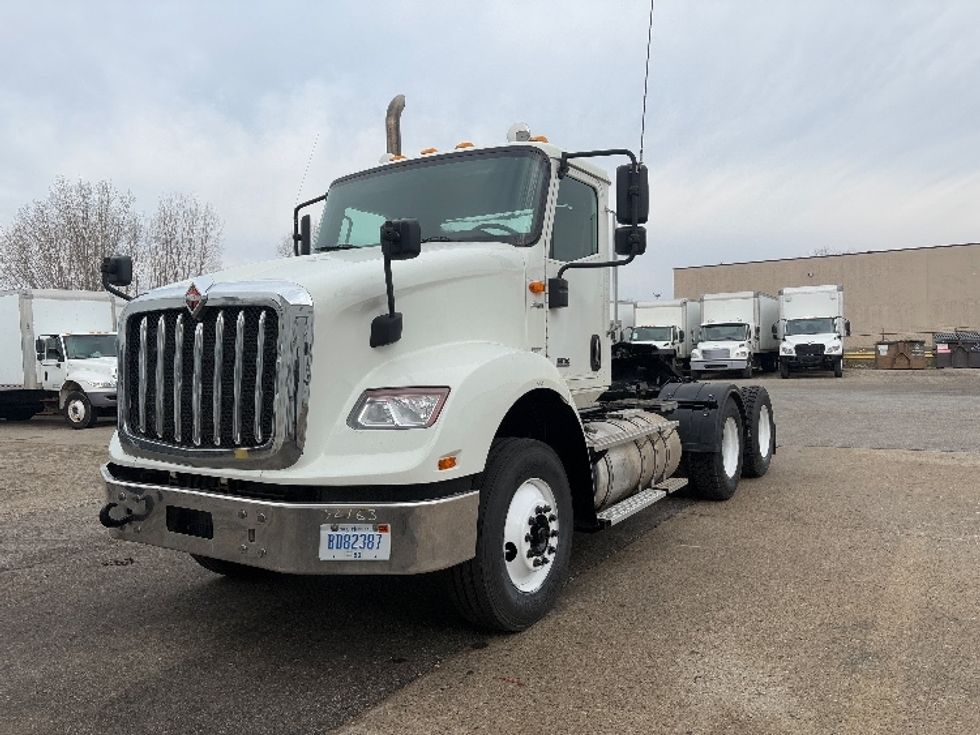 Day Cab Tractor-Heavy Duty Tractors-International-2021-HX615-Lansing-MI-74,501\n\t\tmiles-$ 56,500 - Image 3