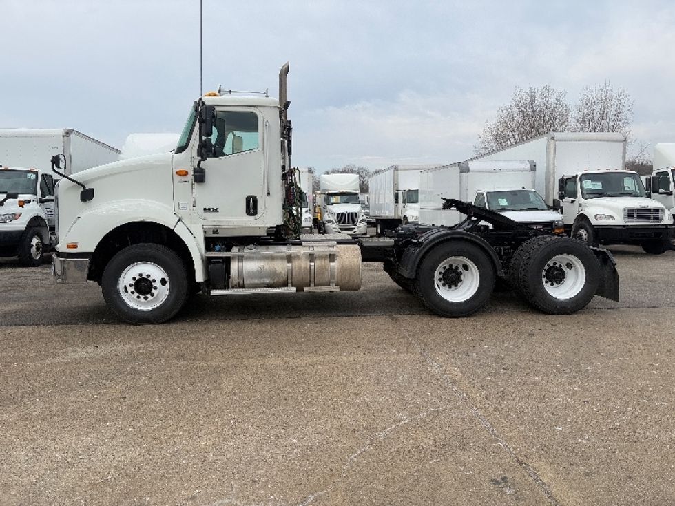 Day Cab Tractor-Heavy Duty Tractors-International-2021-HX615-Lansing-MI-74,501\n\t\tmiles-$ 56,500 - Image 4