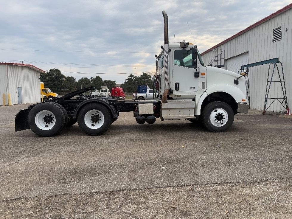 Day Cab Tractor-Heavy Duty Tractors-International-2021-HX615-Lansing-MI-74,501\n\t\tmiles-$ 56,500 - Image 8