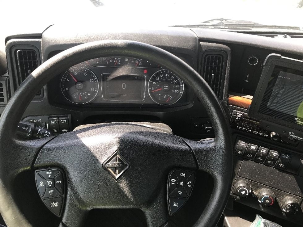 Day Cab Tractor-Heavy Duty Tractors-International-2021-LT625-Allentown-PA-313,057\n\t\tmiles-$ 39,750 - Image 11