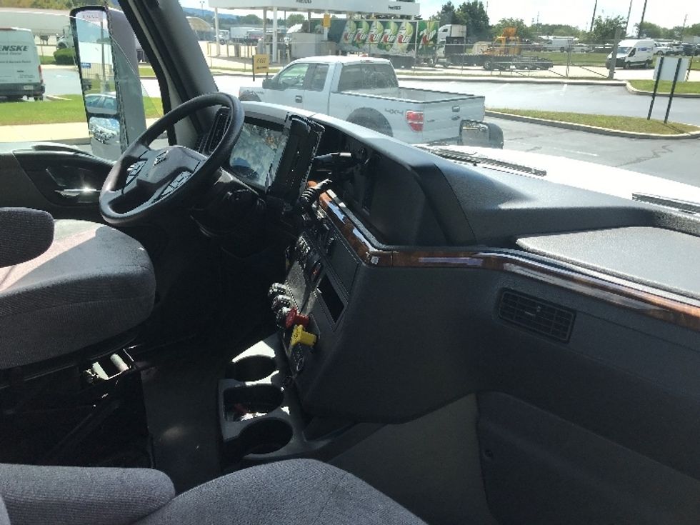 Day Cab Tractor-Heavy Duty Tractors-International-2021-LT625-Allentown-PA-313,057\n\t\tmiles-$ 39,750 - Image 14