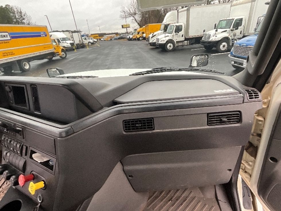 Day Cab Tractor-Heavy Duty Tractors-International-2021-LT625-Atlanta (Forest Park)-GA-106,310\n\t\tmiles-$ 37,750 - Image 13