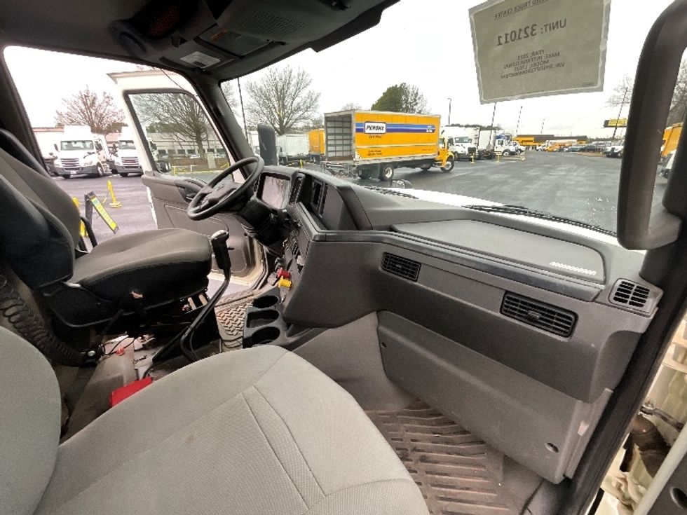 Day Cab Tractor-Heavy Duty Tractors-International-2021-LT625-Atlanta (Forest Park)-GA-106,310\n\t\tmiles-$ 37,750 - Image 14