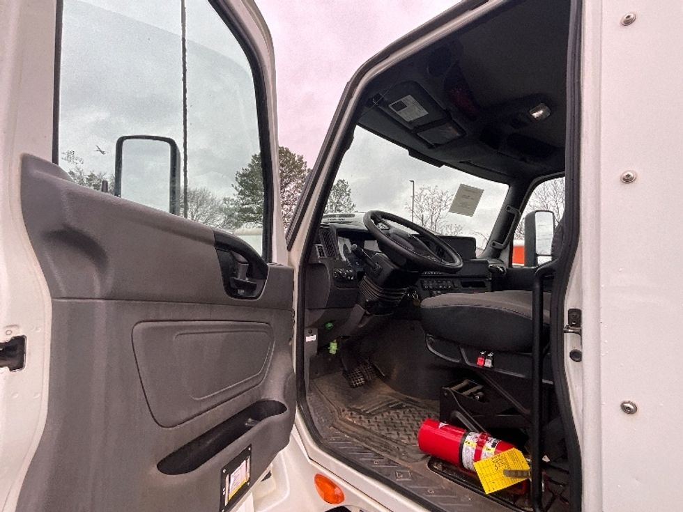 Day Cab Tractor-Heavy Duty Tractors-International-2021-LT625-Atlanta (Forest Park)-GA-106,310\n\t\tmiles-$ 37,750 - Image 9