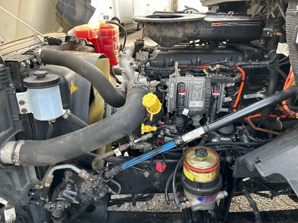 Day Cab Tractor-Heavy Duty Tractors-International-2021-LT625-Blountville-TN-135,968\n\t\tmiles-$ 45,500 - Image 16