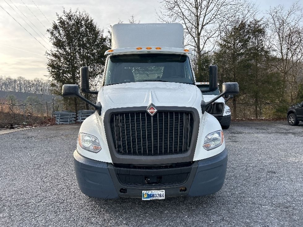 Day Cab Tractor-Heavy Duty Tractors-International-2021-LT625-Blountville-TN-135,968\n\t\tmiles-$ 45,500 - Image 2