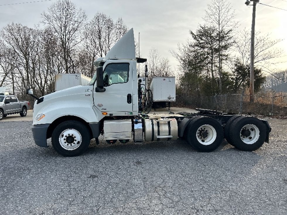 Day Cab Tractor-Heavy Duty Tractors-International-2021-LT625-Blountville-TN-135,968\n\t\tmiles-$ 45,500 - Image 4