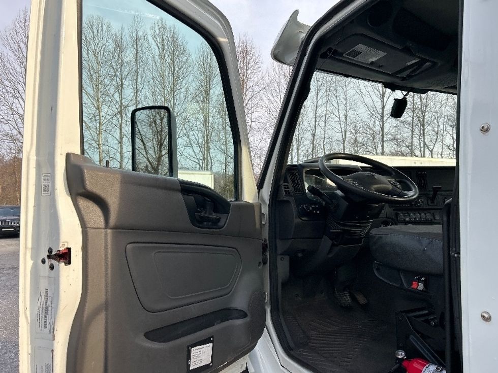 Day Cab Tractor-Heavy Duty Tractors-International-2021-LT625-Blountville-TN-135,968\n\t\tmiles-$ 45,500 - Image 9