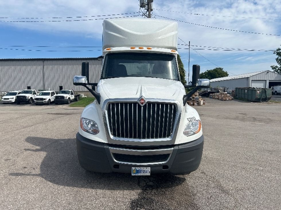 Day Cab Tractor-Heavy Duty Tractors-International-2021-LT625-Comstock Park-MI-439,083\n\t\tmiles-$ 52,500 - Image 2