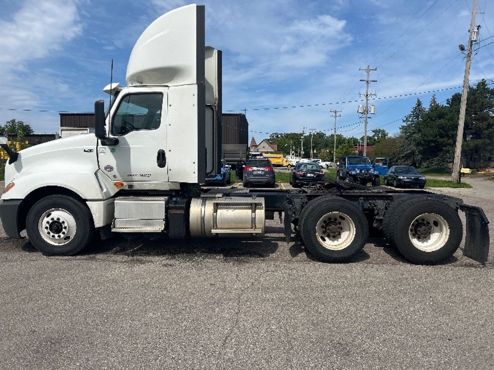 Day Cab Tractor-Heavy Duty Tractors-International-2021-LT625-Comstock Park-MI-439,083\n\t\tmiles-$ 52,500 - Image 4