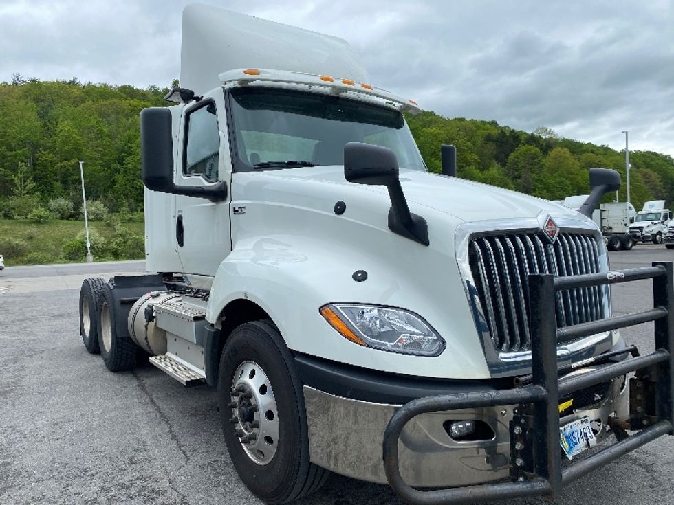 Day Cab Tractor-Heavy Duty Tractors-International-2021-LT625-Conklin-NY-441,354\n\t\tmiles-$ 40,250 - Image 1
