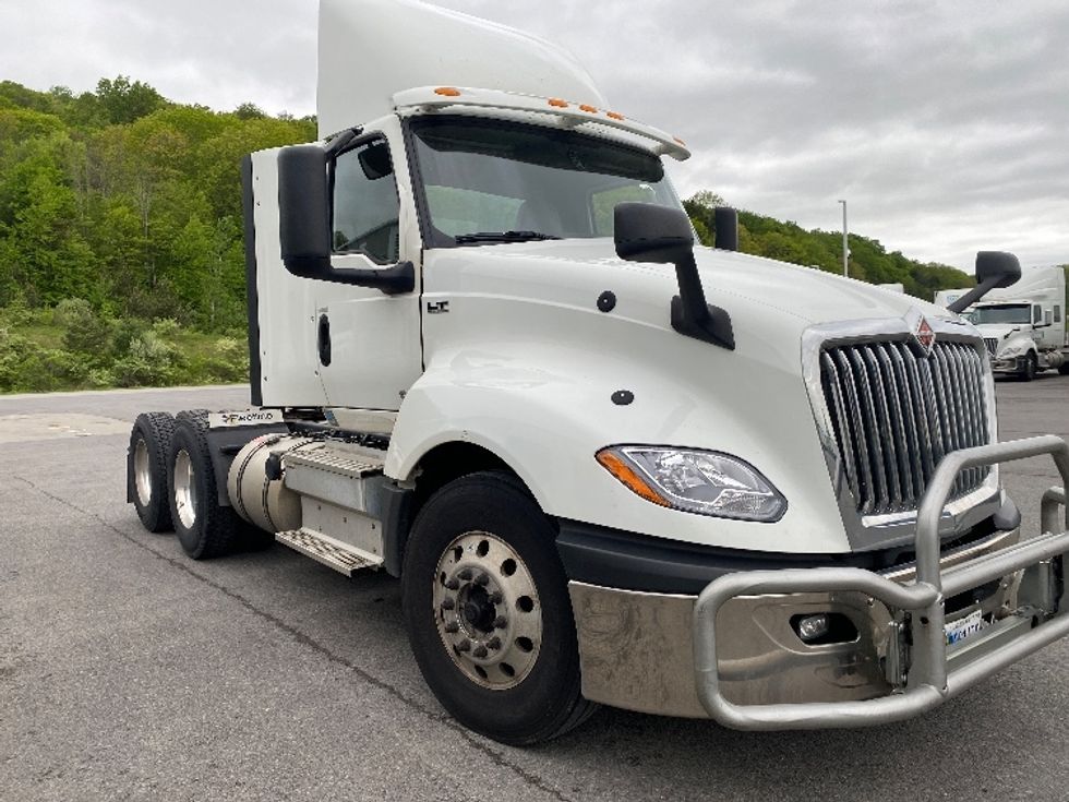 Day Cab Tractor-Heavy Duty Tractors-International-2021-LT625-Conklin-NY-474,890\n\t\tmiles-$ 37,250 - Image 1