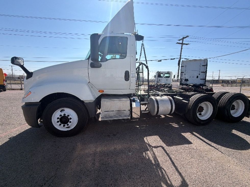 Day Cab Tractor-Heavy Duty Tractors-International-2021-LT625-Dallas-TX-167,999\n\t\tmiles-$ 45,500 - Image 4