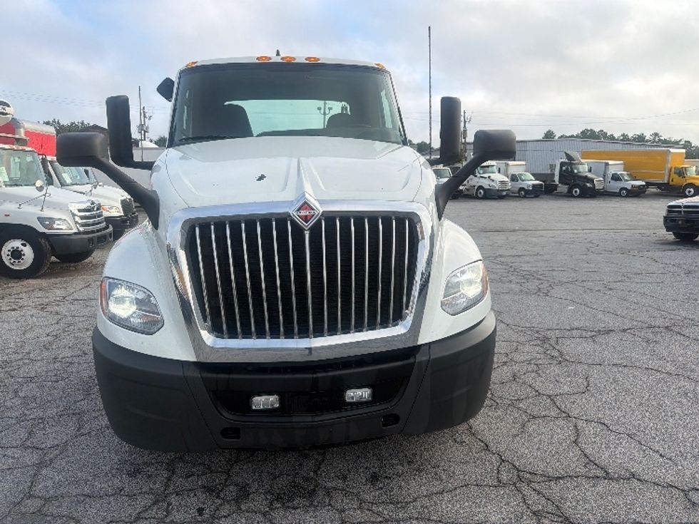 Day Cab Tractor-Heavy Duty Tractors-International-2021-LT625-Forest Park-GA-102,170\n\t\tmiles-$ 35,500 - Image 2