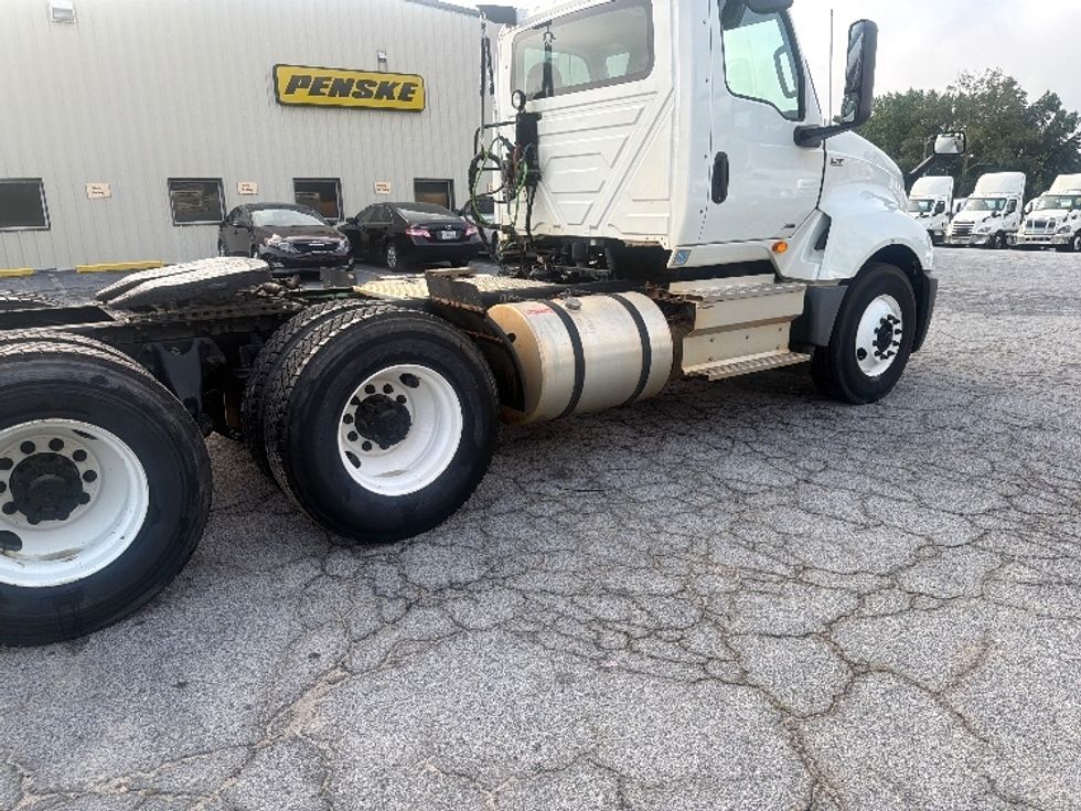 Day Cab Tractor-Heavy Duty Tractors-International-2021-LT625-Forest Park-GA-102,170\n\t\tmiles-$ 35,500 - Image 7