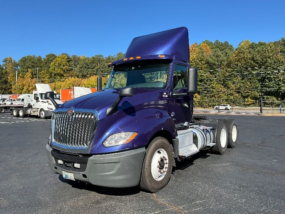 Day Cab Tractor-Heavy Duty Tractors-International-2021-LT625-Kennesaw-GA-375,317\n\t\tmiles-$ 30,000 - Image 3