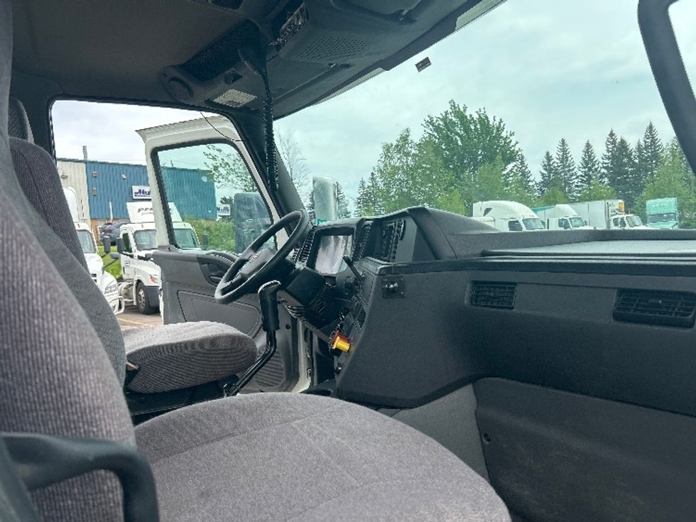 Day Cab Tractor-Heavy Duty Tractors-International-2021-LT625-Moncton-NB-516,427\n\t\tkm-$ 40,250 - Image 14