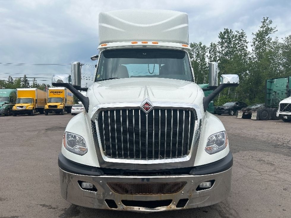 Day Cab Tractor-Heavy Duty Tractors-International-2021-LT625-Moncton-NB-516,427\n\t\tkm-$ 40,250 - Image 2