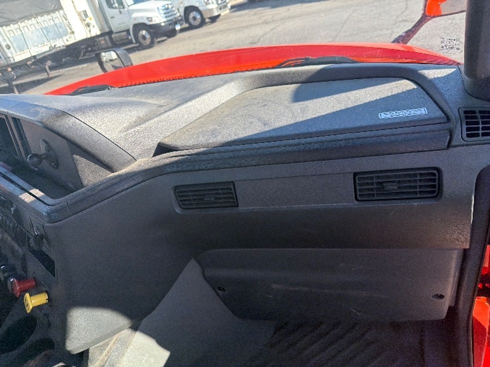 Day Cab Tractor-Heavy Duty Tractors-International-2021-LT625-Montgomery-NY-282,907\n\t\tmiles-$ 29,000 - Image 13