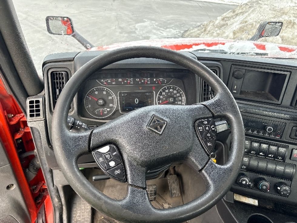 Day Cab Tractor-Heavy Duty Tractors-International-2021-LT625-Montgomery-NY-284,465\n\t\tmiles-$ 29,750 - Image 11