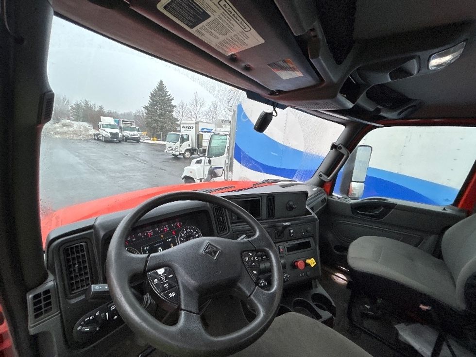 Day Cab Tractor-Heavy Duty Tractors-International-2021-LT625-Montgomery-NY-288,641\n\t\tmiles-$ 28,500 - Image 10