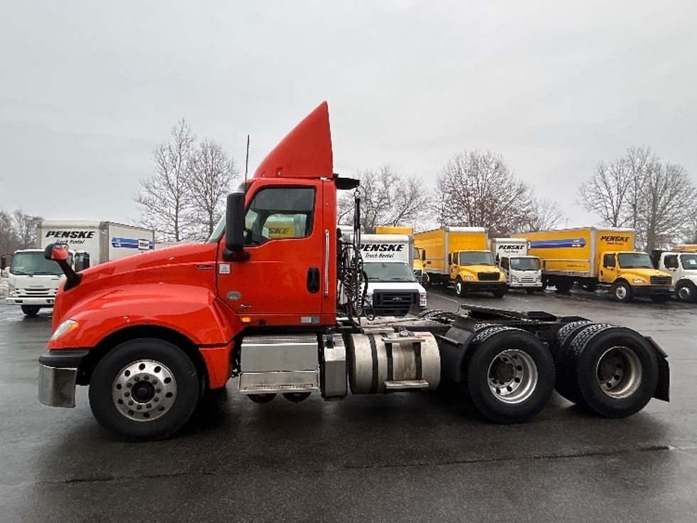 Day Cab Tractor-Heavy Duty Tractors-International-2021-LT625-Montgomery-NY-289,625\n\t\tmiles-$ 23,250 - Image 4