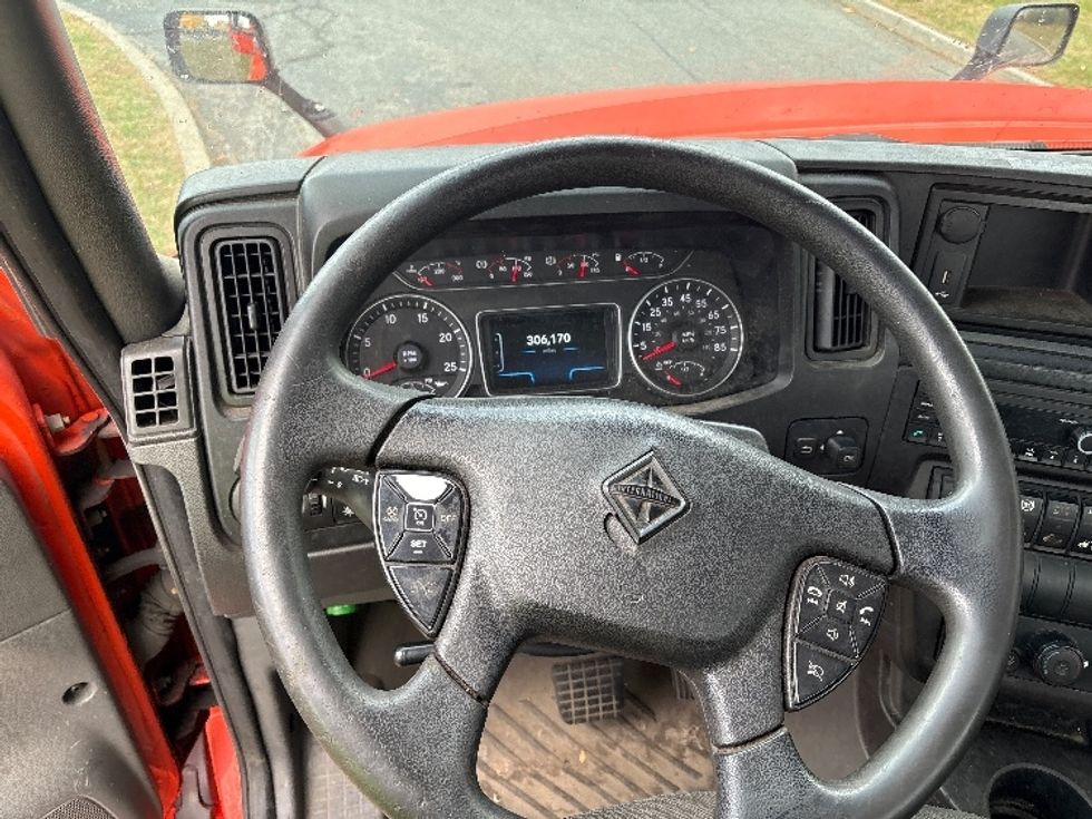 Day Cab Tractor-Heavy Duty Tractors-International-2021-LT625-Montgomery-NY-306,482\n\t\tmiles-$ 28,500 - Image 11