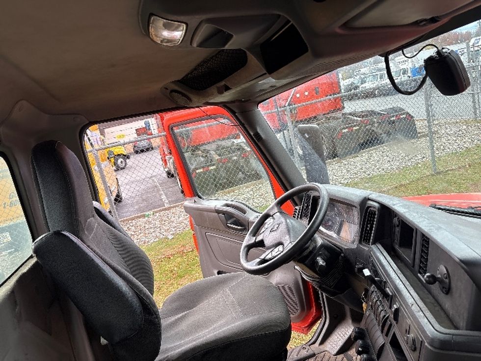 Day Cab Tractor-Heavy Duty Tractors-International-2021-LT625-Montgomery-NY-306,482\n\t\tmiles-$ 28,500 - Image 14