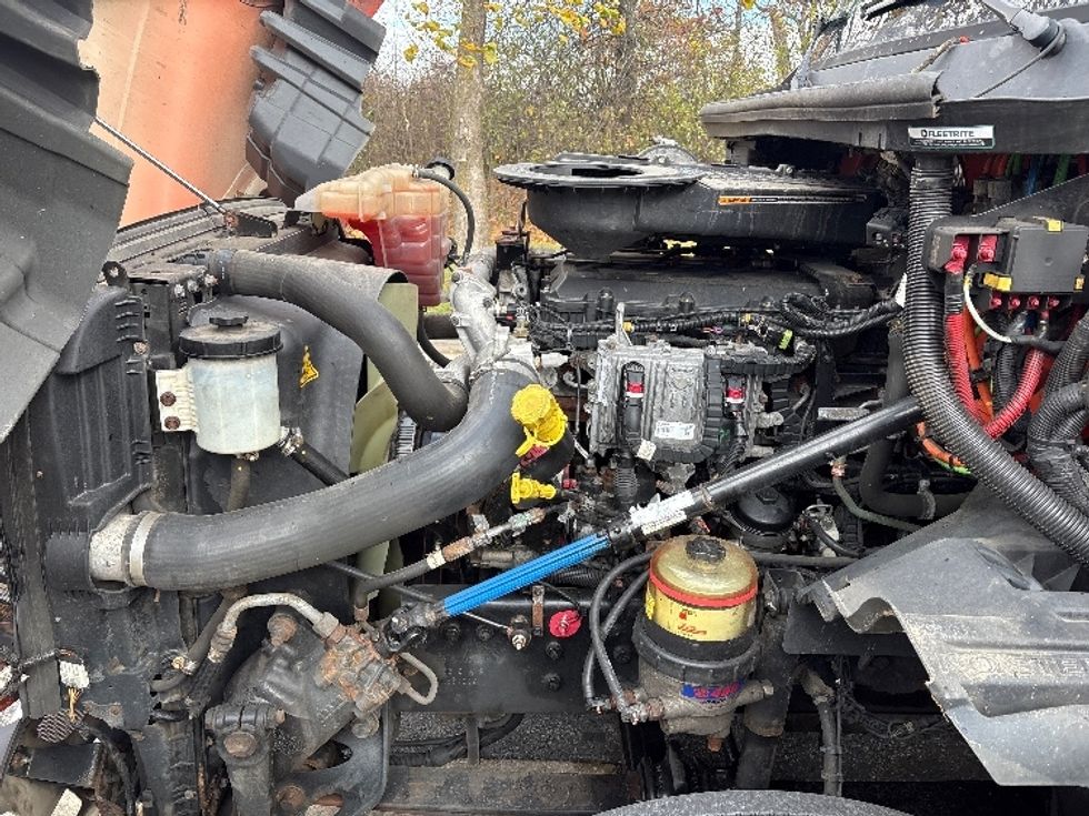 Day Cab Tractor-Heavy Duty Tractors-International-2021-LT625-Montgomery-NY-306,482\n\t\tmiles-$ 28,500 - Image 16