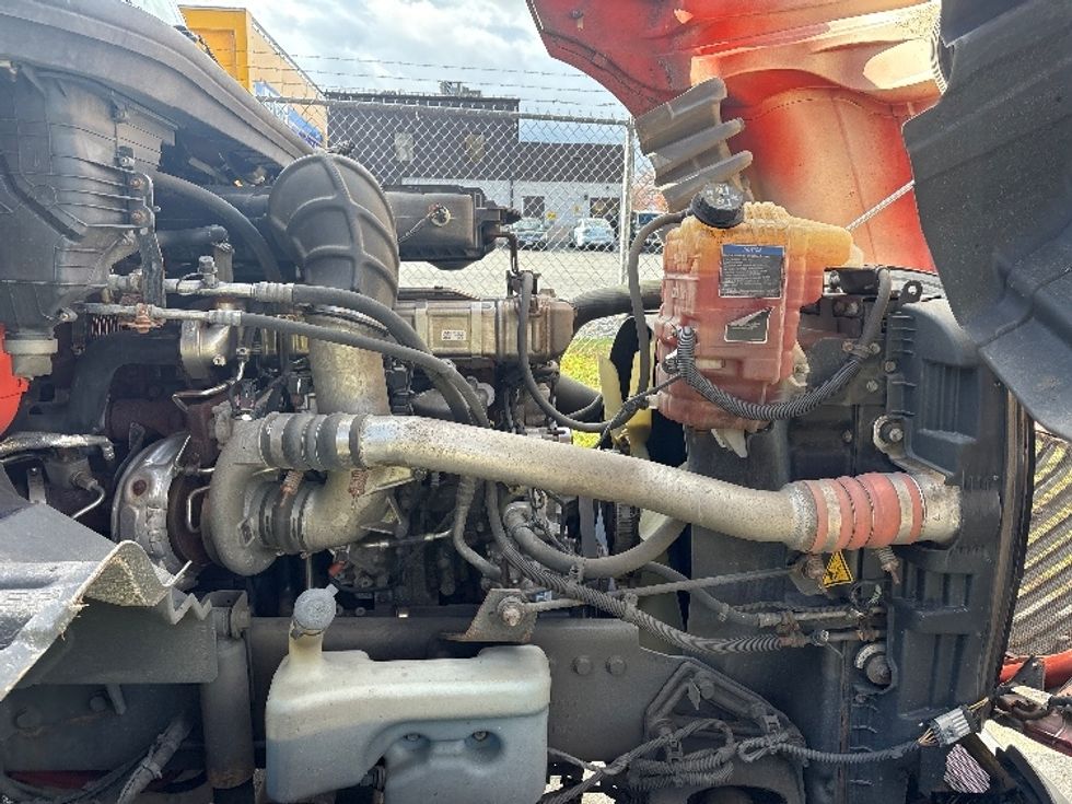 Day Cab Tractor-Heavy Duty Tractors-International-2021-LT625-Montgomery-NY-352,609\n\t\tmiles-$ 28,500 - Image 15