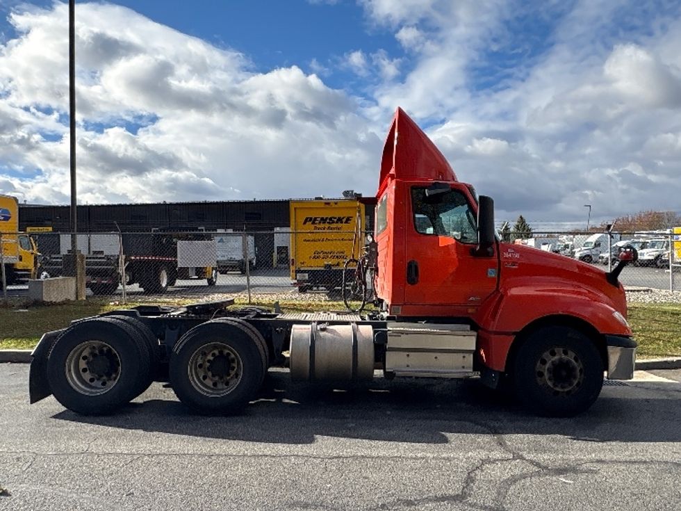 Day Cab Tractor-Heavy Duty Tractors-International-2021-LT625-Montgomery-NY-352,609\n\t\tmiles-$ 28,500 - Image 8